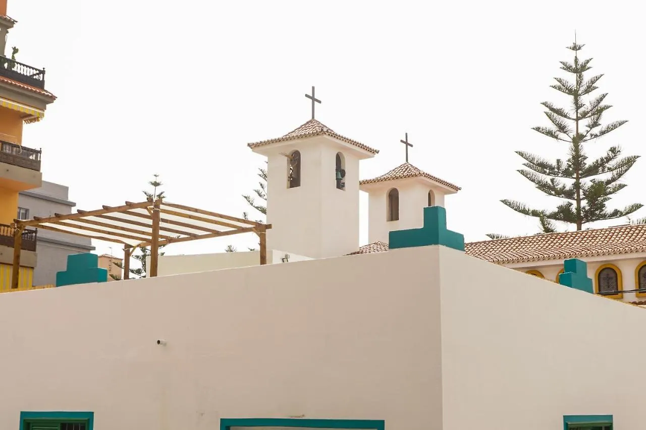Single Fin Hostel Arona